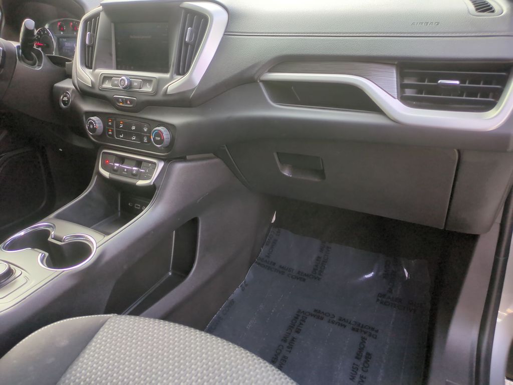 2024 GMC Terrain FWD SLE