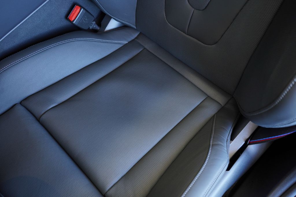 Thumbnail: 2026 BMW M5 - 13