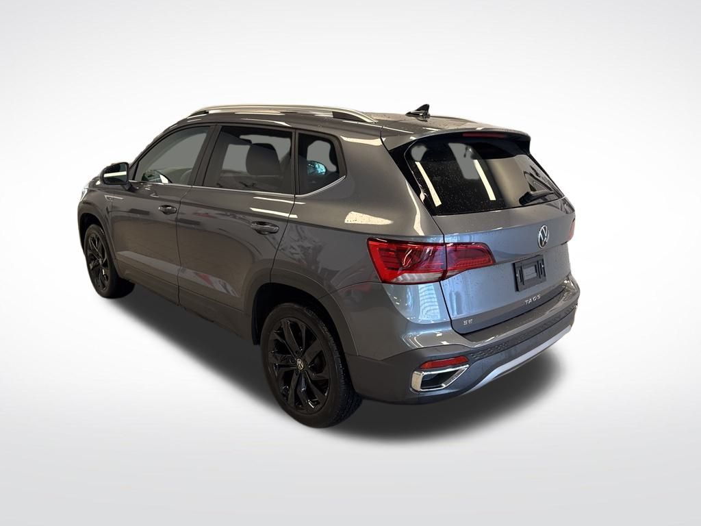 2024 Volkswagen Taos SE photo 13