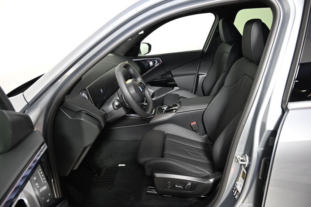 Thumbnail: 2026 BMW X3 - 14