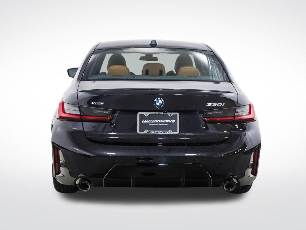 Thumbnail: 2026 BMW 3 Series - 4