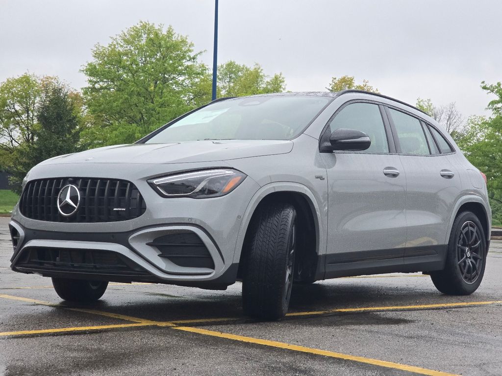 New 2026 White Mercedes-Benz GLA 35 AMG® image 12