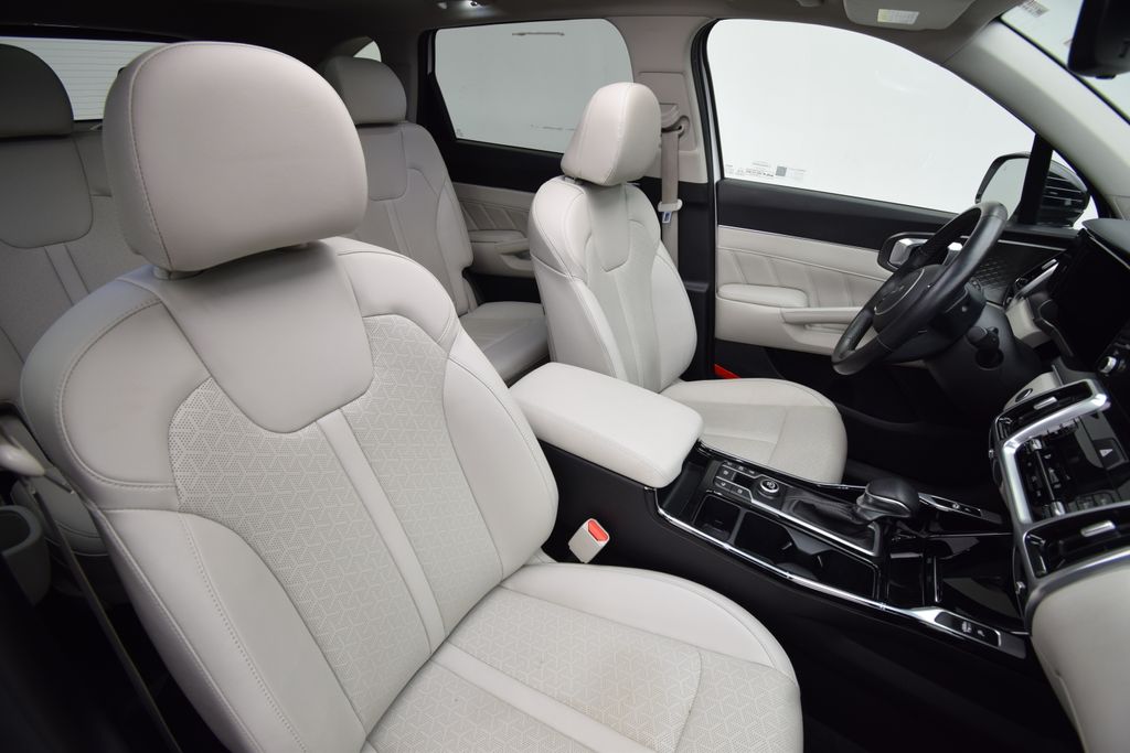 used 2023 Kia Sorento car, priced at $28,500