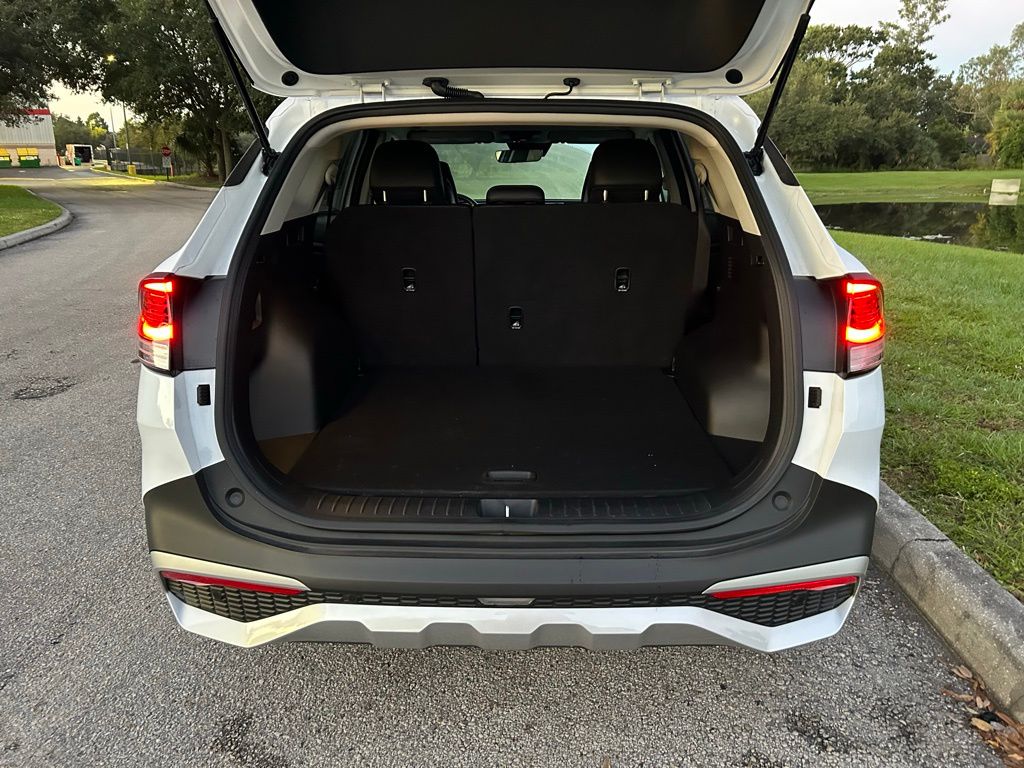 Thumbnail: 2024 Kia Sportage - 10