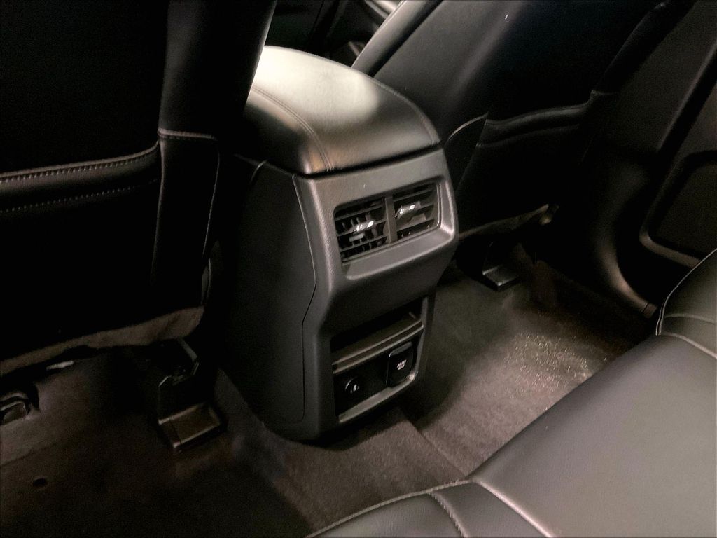 2022 Ford Edge — photo 27