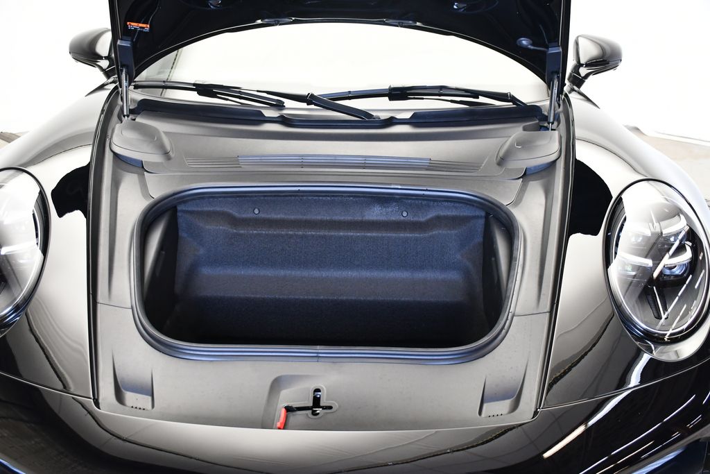 Thumbnail: 2026 Porsche 911 - 14