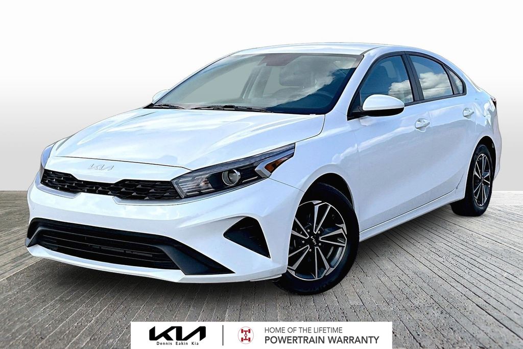 2023 Kia Forte LXS