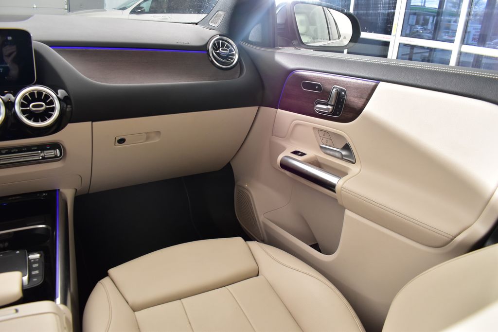 2021 Mercedes-Benz GLA 250 4MATIC 26