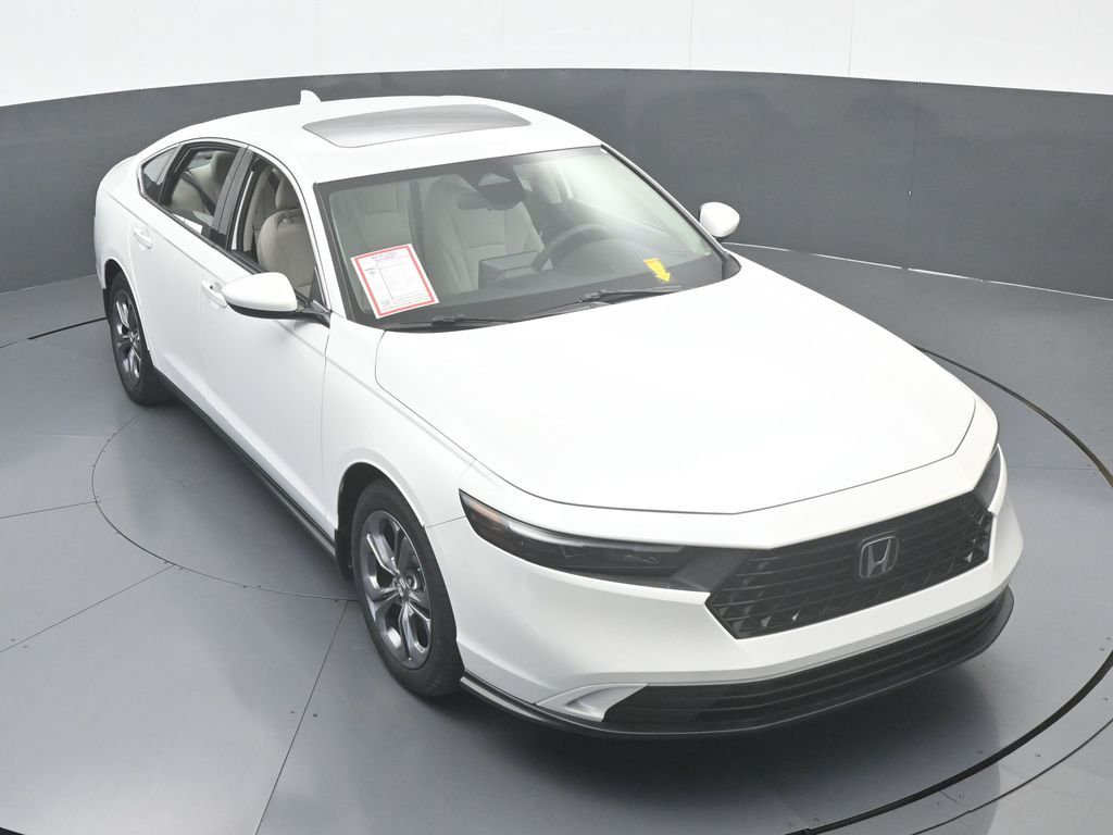 Used 2023 White Honda EX image 55