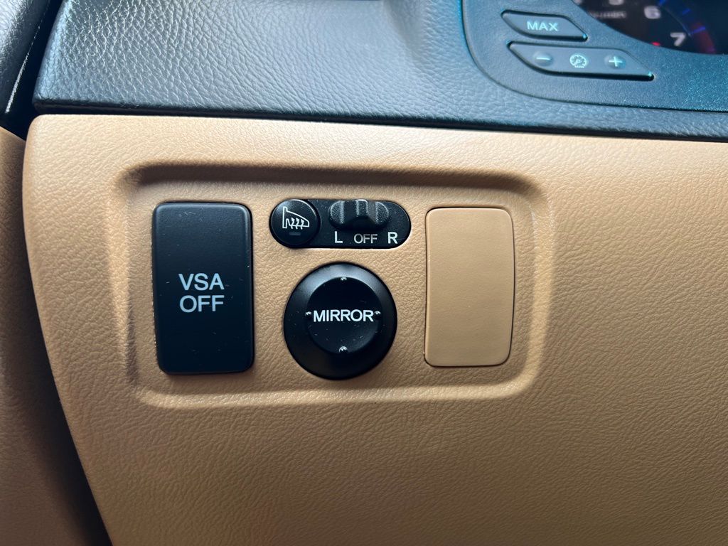 Thumbnail: 2005 Acura TL - 17