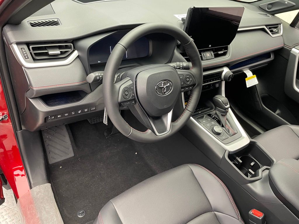 2025 Toyota RAV4 XSE 11