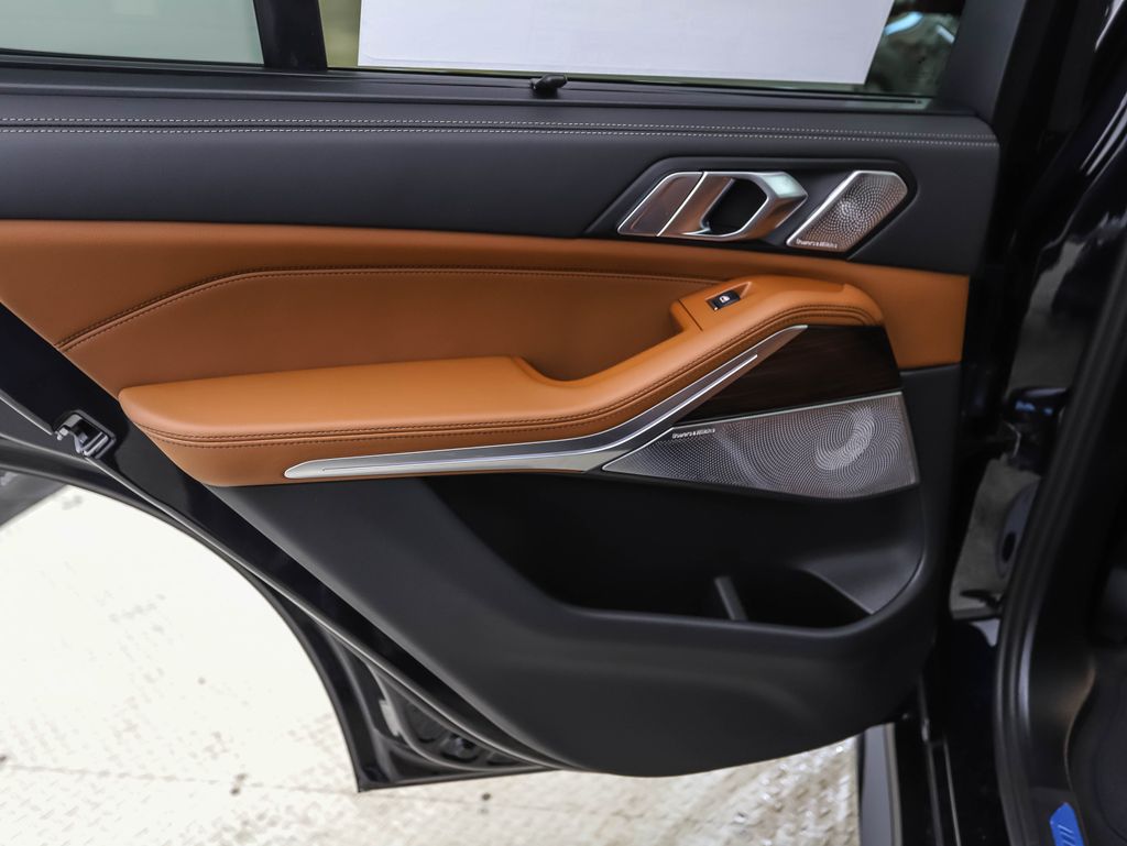 Thumbnail: 2026 BMW X5 - 19