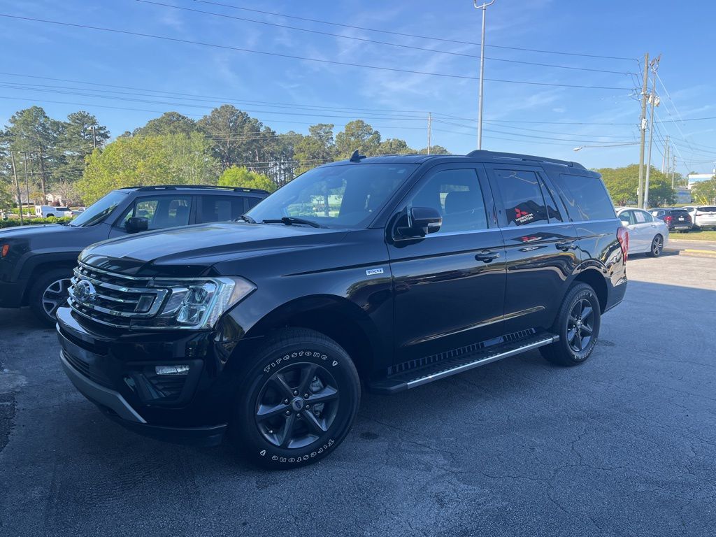 Black 2020 Ford Expedition XLT 4WD SUV / Crossover Four-Wheel Drive Automatic