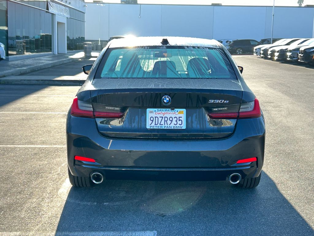 Thumbnail: 2023 BMW 3 Series - 4