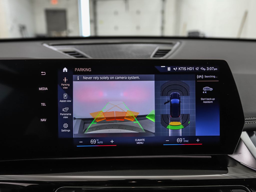 Thumbnail: 2023 BMW X1 - 18