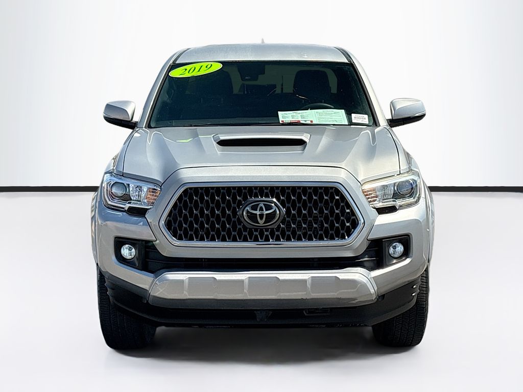 Thumbnail: 2019 Toyota Tacoma - 2