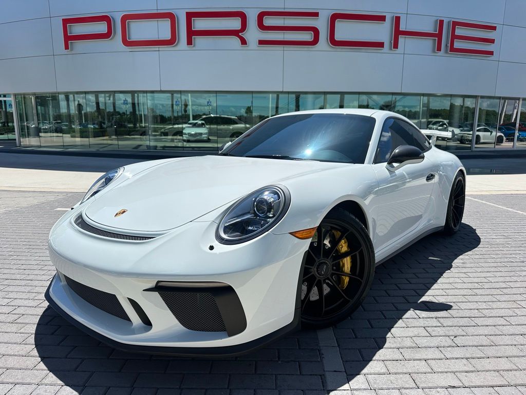 Thumbnail: 2018 Porsche 911 - 1