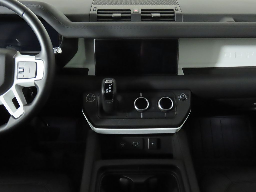 2024 Land Rover Defender 110 14
