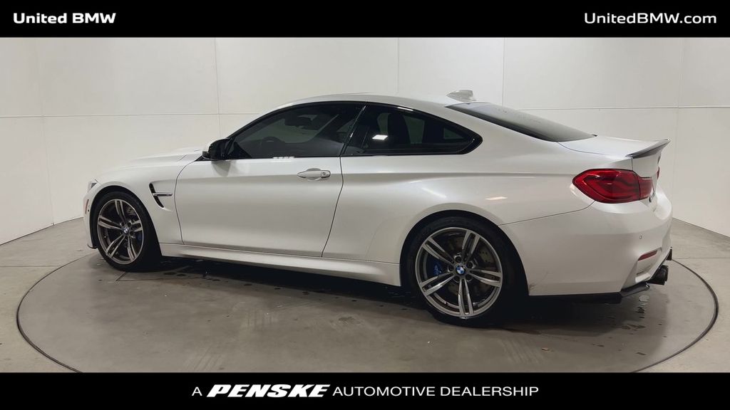 2018 BMW M4 Base 6