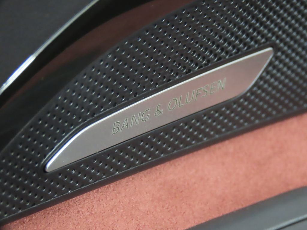 Thumbnail: 2025 Audi SQ5 - 26