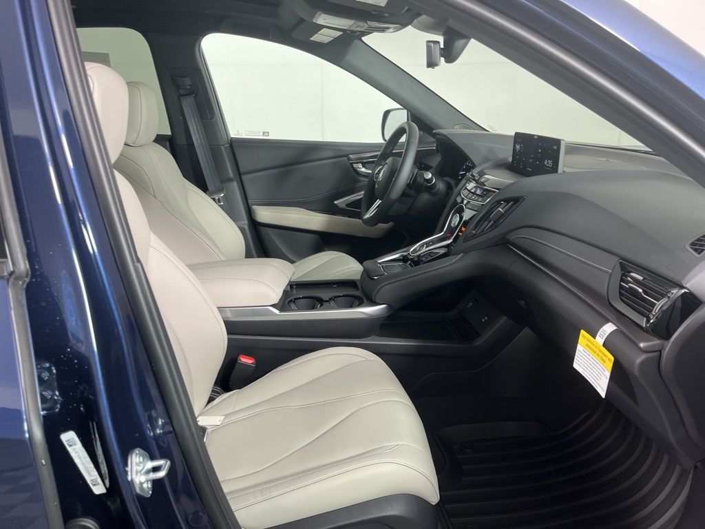 Thumbnail: 2025 Acura RDX - 8