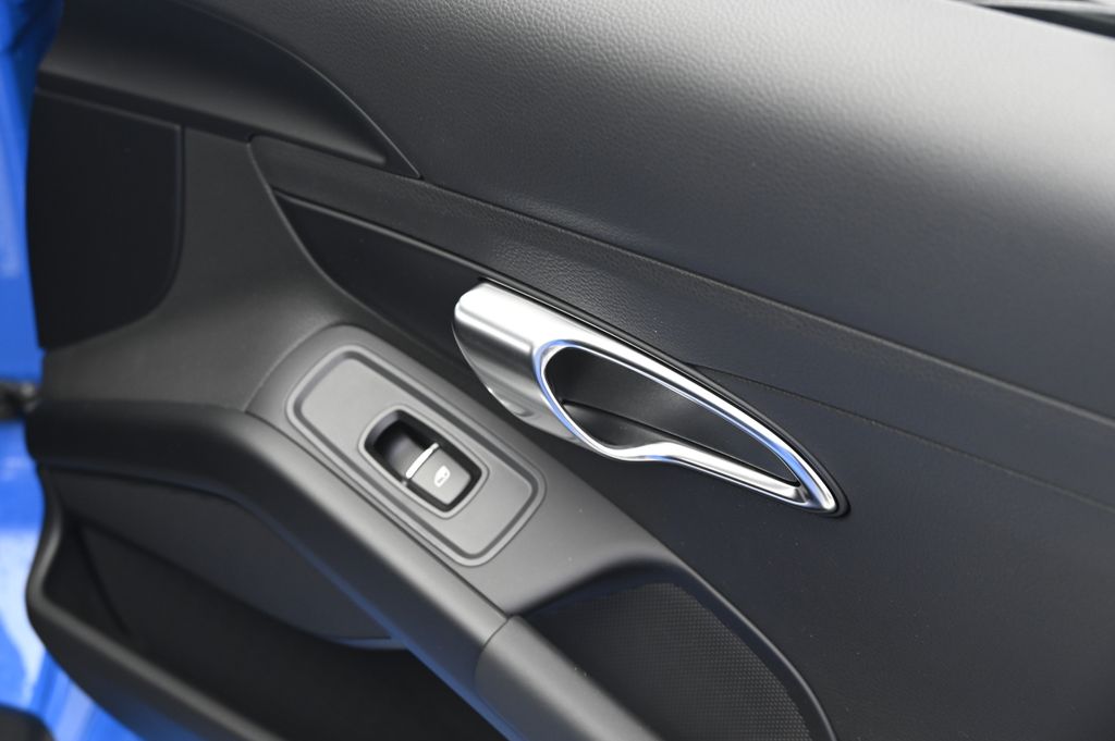 Thumbnail: 2025 Porsche 718 Cayman - 18