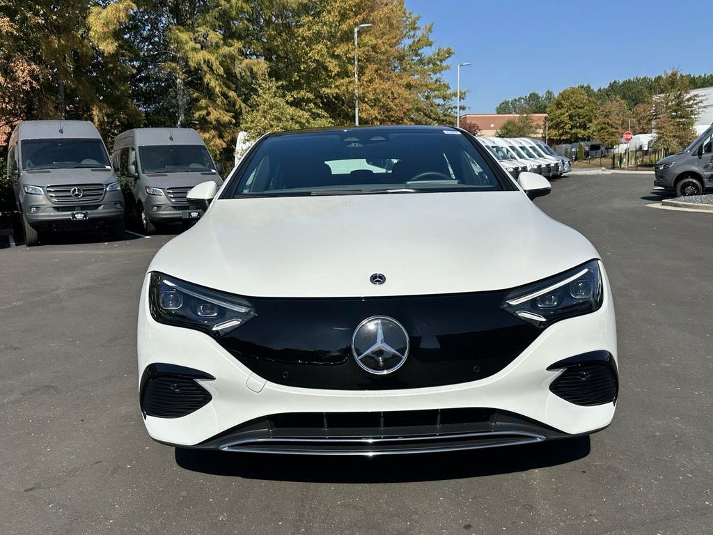 2023 Mercedes-Benz EQE 350+ Sedan 3