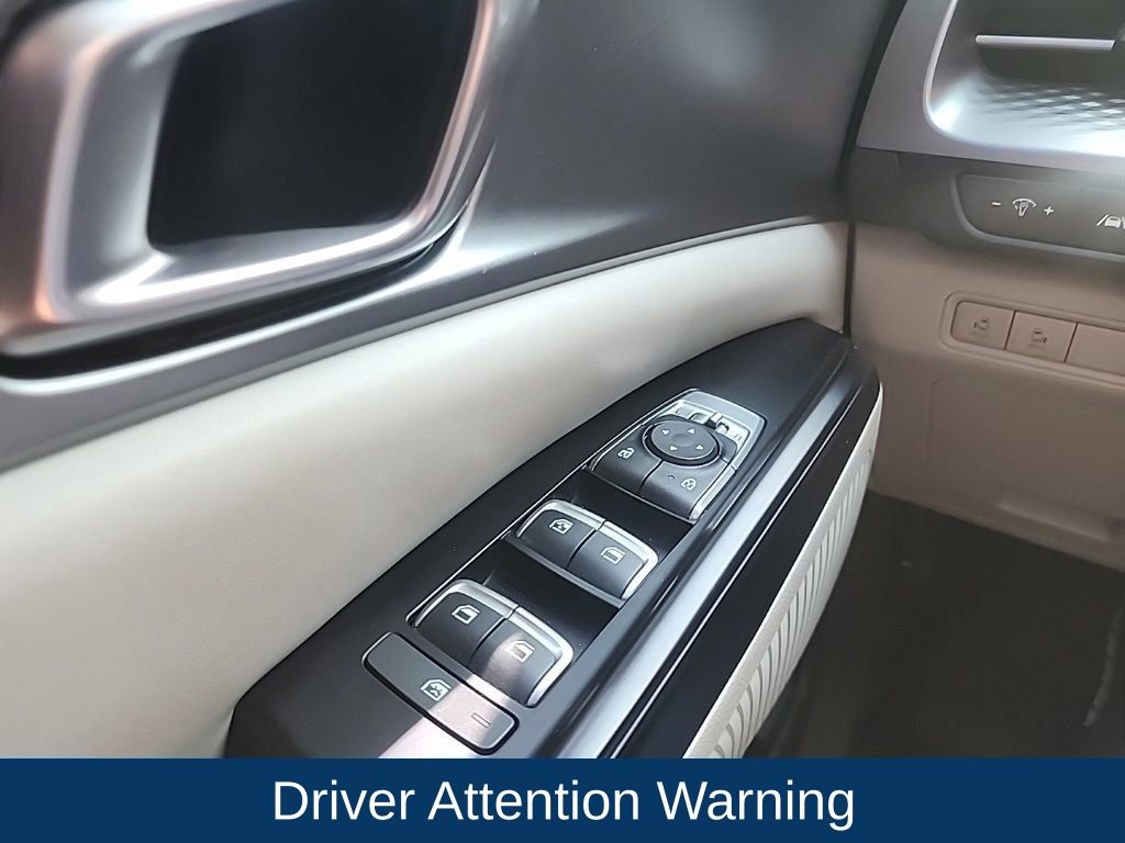 2022 Kia Carnival LX