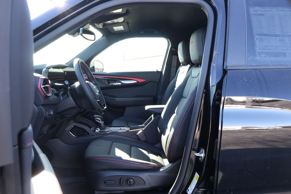 Thumbnail: 2026 Chevrolet TrailBlazer - 14