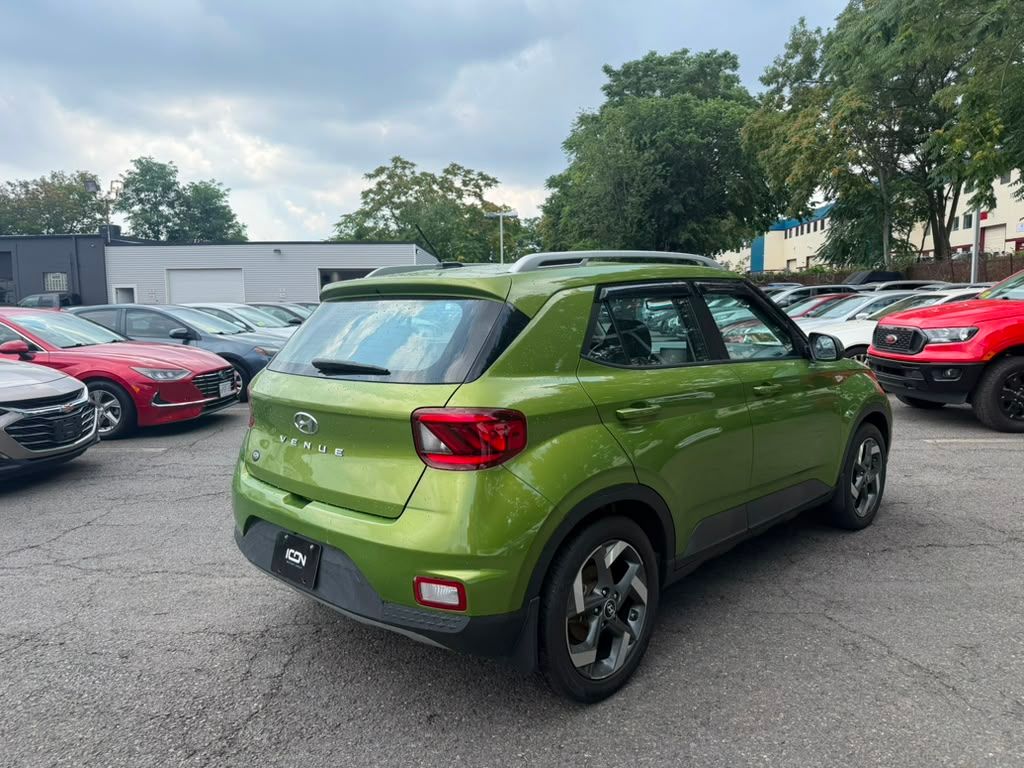 Used 2023 Hyundai Venue SUV