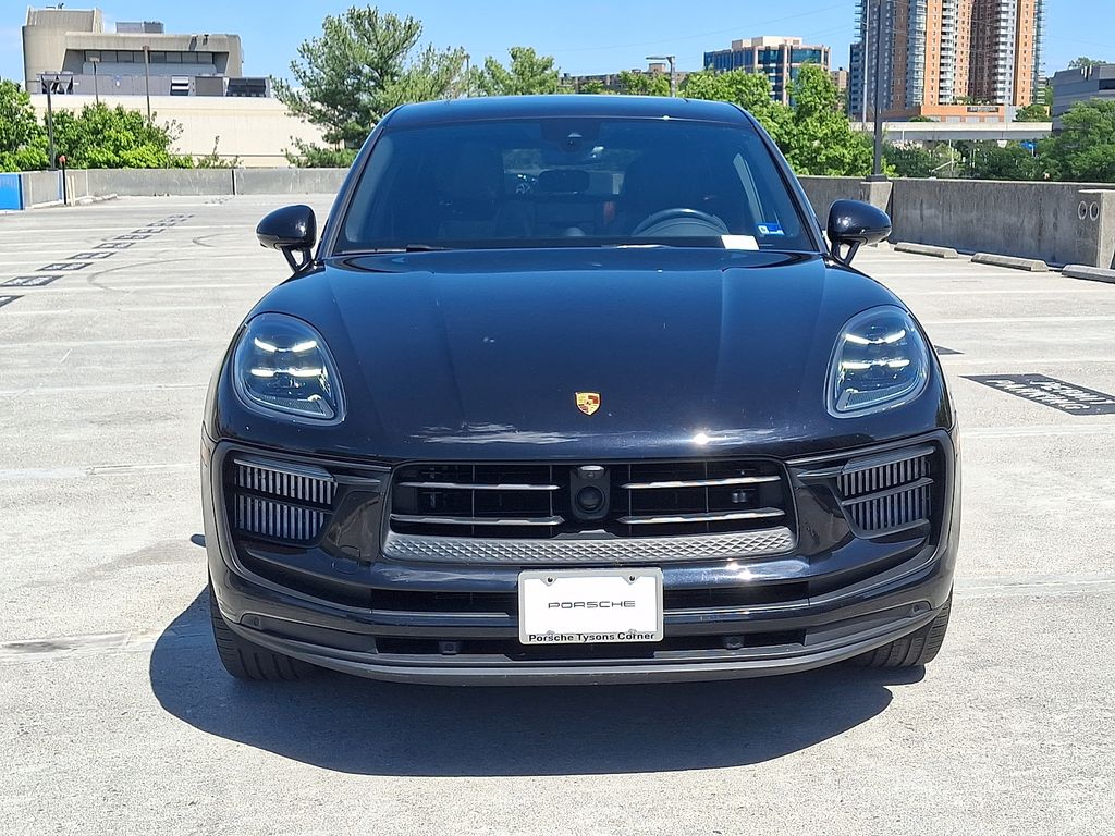 Thumbnail: 2023 Porsche Macan - 6