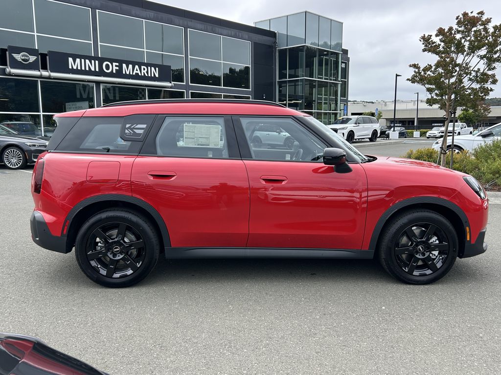 Thumbnail: 2027 MINI Cooper Countryman - 6