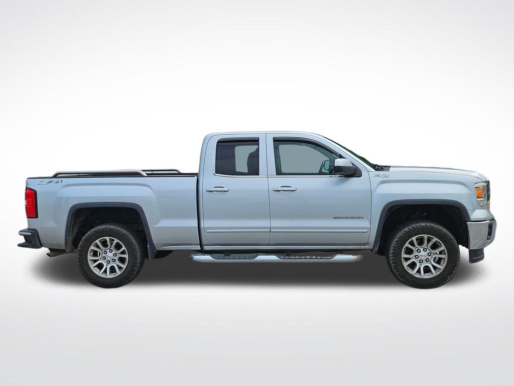2015 Quicksilver Metallic GMC Sierra 1500 SLE 4X4 Truck