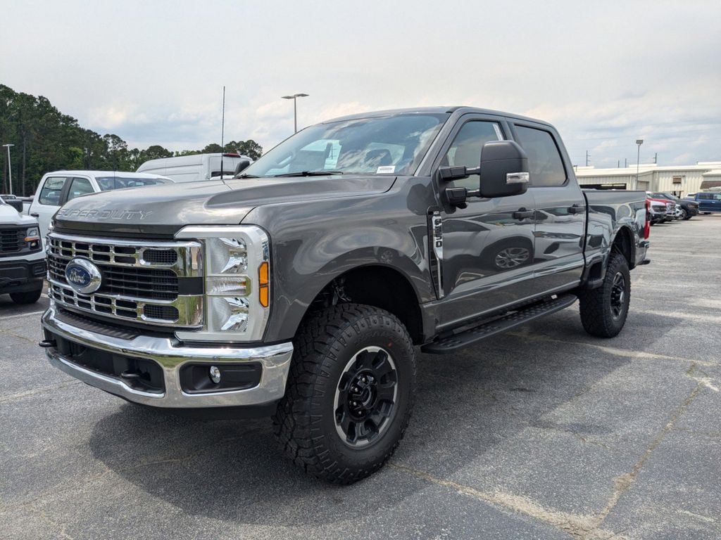 2025 Ford F-350 Super Duty XLT