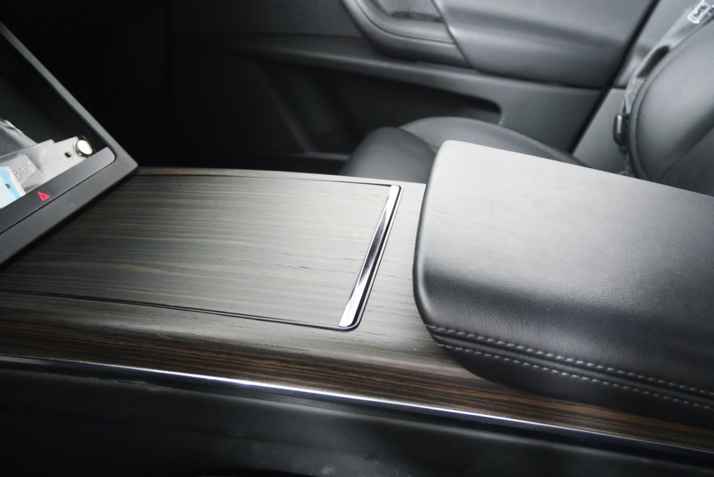 Thumbnail: 2022 Tesla Model X - 26