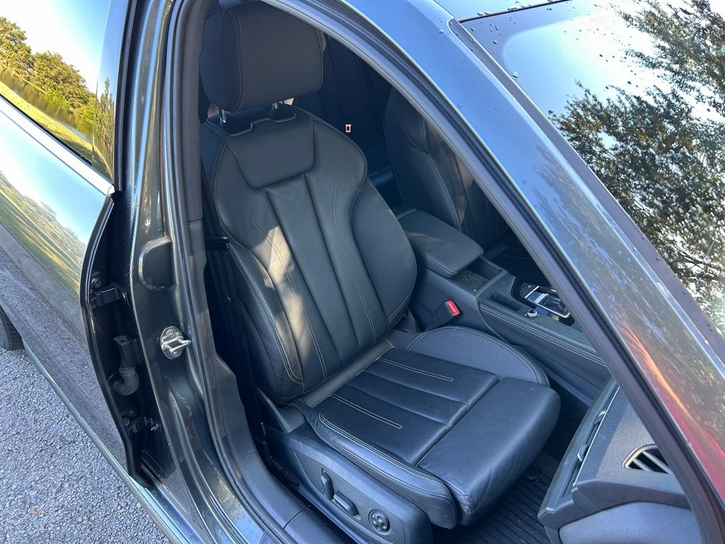 Thumbnail: 2021 Audi A4 - 15