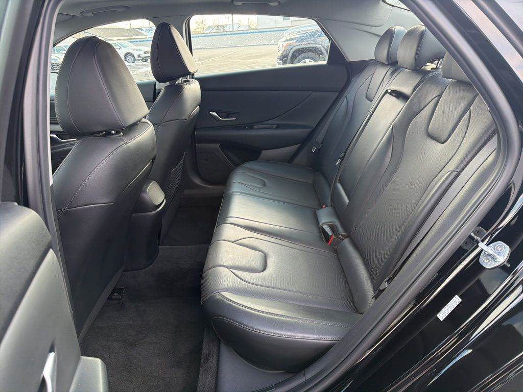 Thumbnail: 2023 Hyundai Elantra - 20