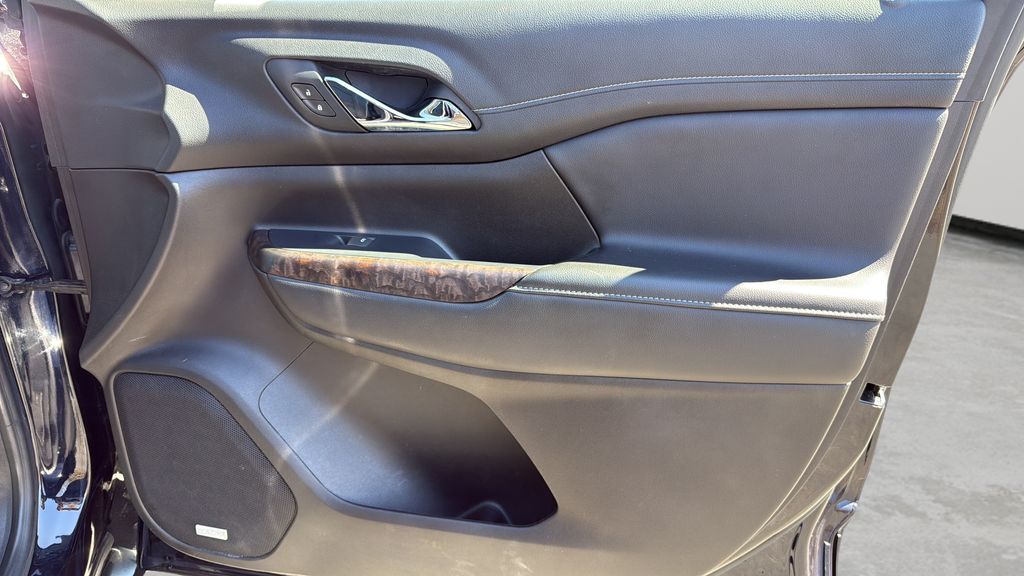 2022 GMC Acadia