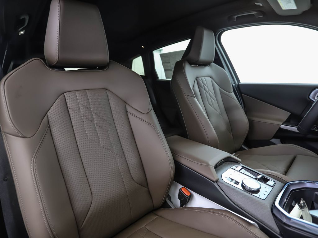 Thumbnail: 2026 BMW X3 - 32