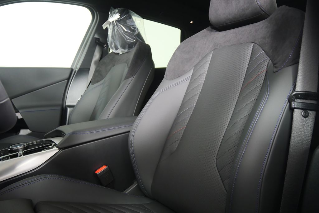 Thumbnail: 2026 BMW X3 - 10