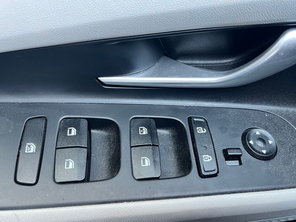 2023 Hyundai Elantra Limited Edition 11