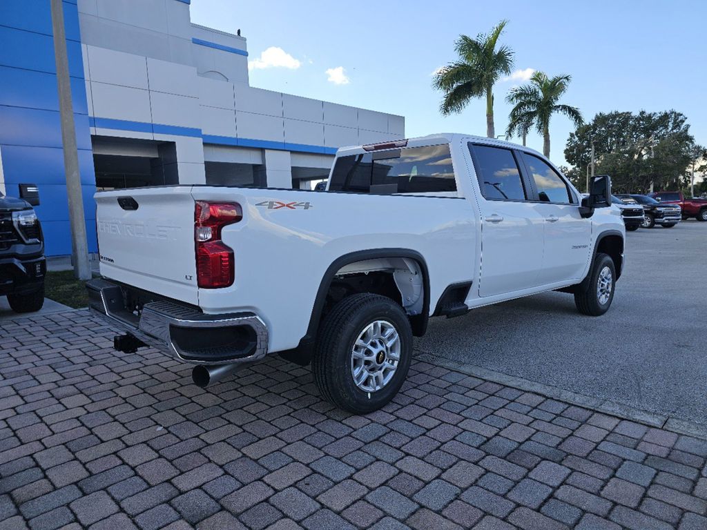 2025 Chevrolet Silverado 2500HD LT 3