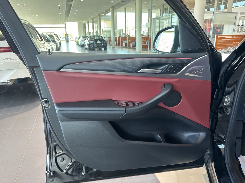 Thumbnail: 2024 BMW X3 - 14