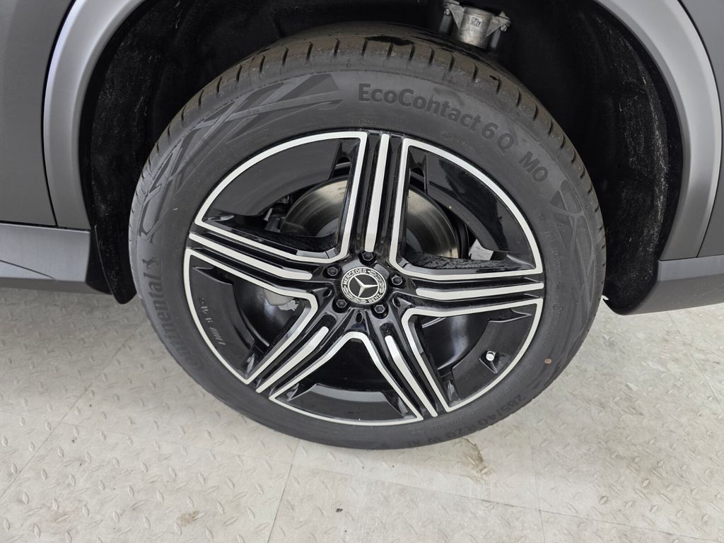 New 2026 Gray Mercedes-Benz GLC 300 image 12