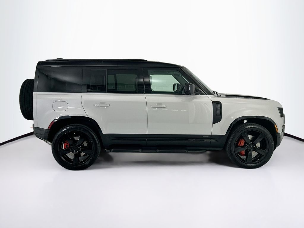 Thumbnail: 2026 Land Rover Defender - 4