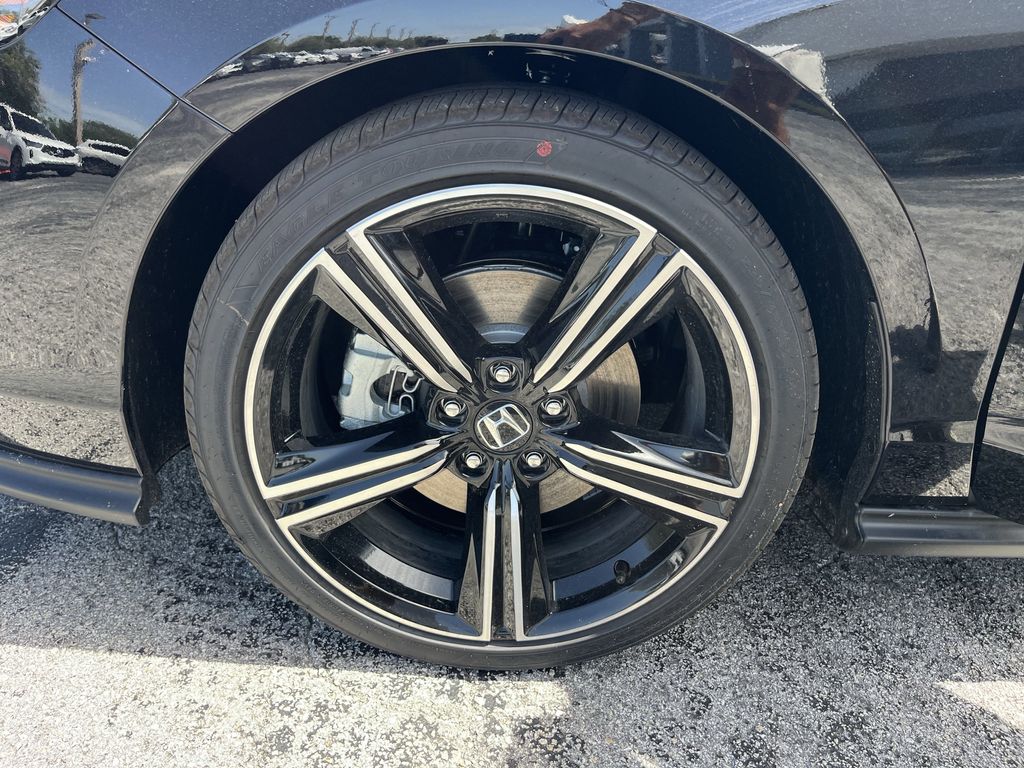 new 2025 Honda Accord Hybrid car, priced at $33,456