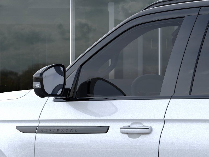 New 2026 Crystal White Metallic Clearcoat Lincoln Black Label image 20