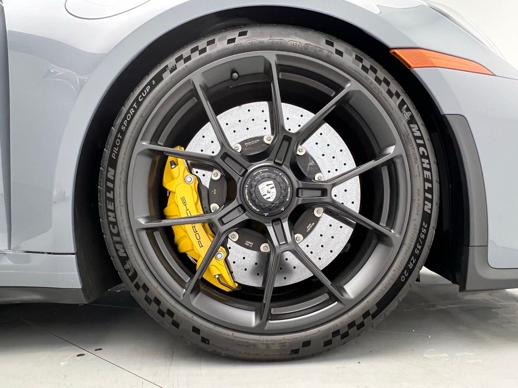 Thumbnail: 2024 Porsche 911 - 26