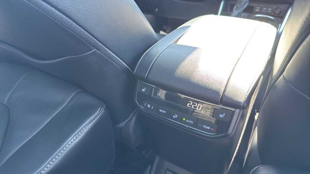 2022 Toyota Highlander Hybrid