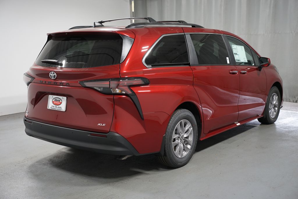 Thumbnail: 2026 Toyota Sienna - 8